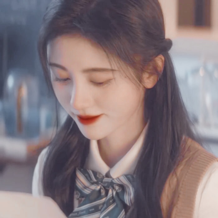 鞠婧祎
©苏沐妍
原截小黄君