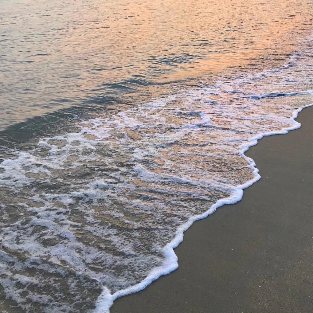 这个夏天有空吗 一起去看海吧