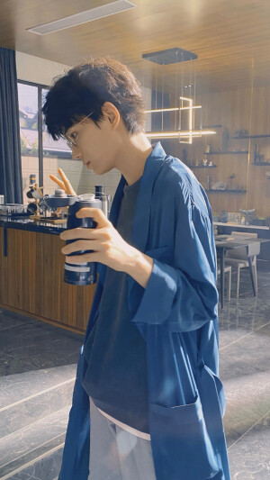 丁禹兮x昼川

月光变奏曲