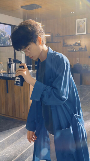 丁禹兮x昼川

月光变奏曲