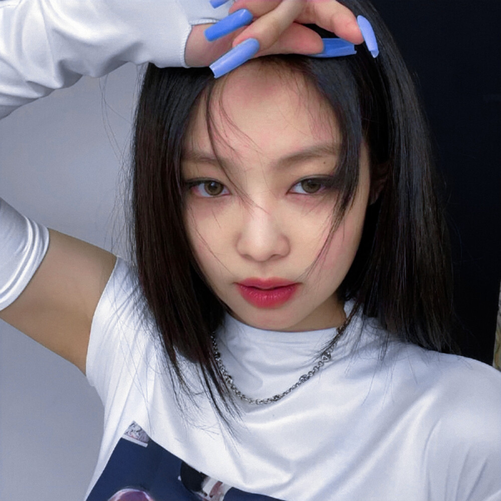 蓝玫瑰
Jennie
原截林拾南