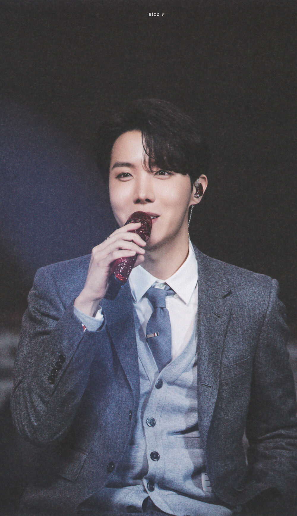 郑号锡
THE FACT BTS PHOTO BOOK SPECIAL EDITION
cr:atozv_scan