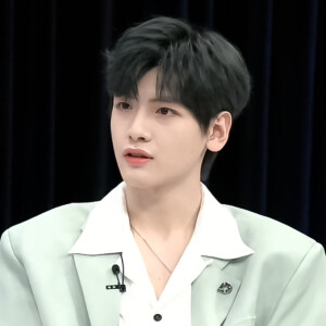 翟潇闻可二改|已打底
二改标明顾雨曦