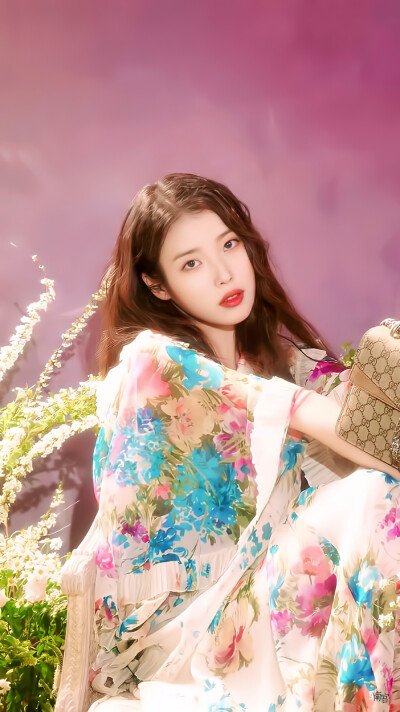 #IU# 手机壁纸修图9P
cr@__南宫_