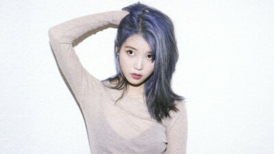 iu 李知恩