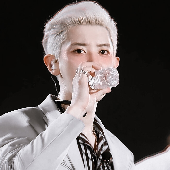 ·世界上最好的心理医生 是时间和一位耐心的爱人
原NOTE627，非粉禁抱图/单图收藏❗禁三改二传(尤其是小精灵美化)，拿图扣❗，使用注明dt林逸陌
朴灿烈