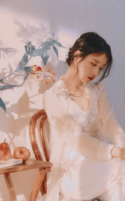 IU | 2019官方台历
cr:砂糖收藏家