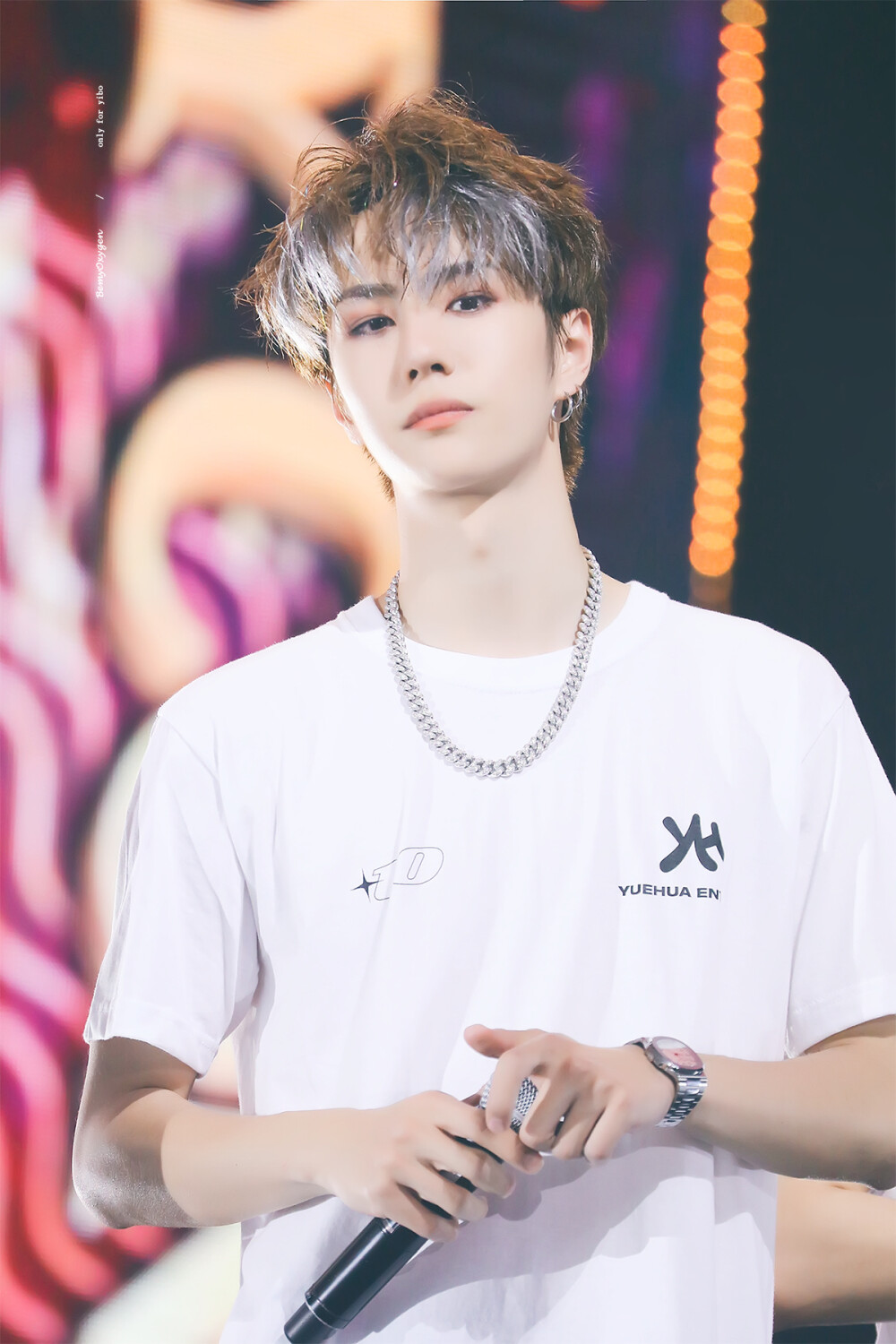 190602 乐华娱乐家族演唱会 @UNIQ-王一博 cr:logo