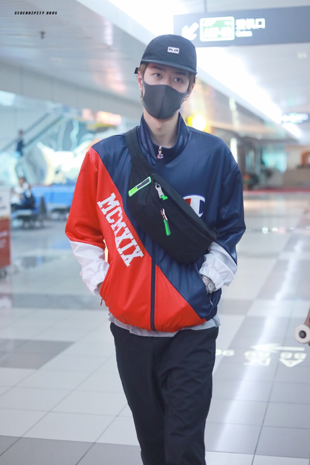 190603 珠海-长沙 @UNIQ-王一博 cr:logo