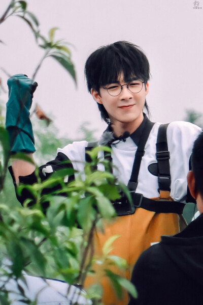 刘宇宁 鲜厨100第二季饭拍
cr. 刘宇宁·s刘家菇凉