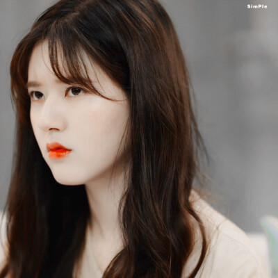 赵露思
dt缤纷兔耳帽