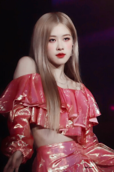 rosé壁纸
原.Firstlove_rose
5p