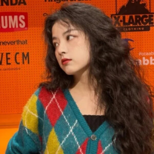 真人女头『女孩子最不该做的就是否定自己』
