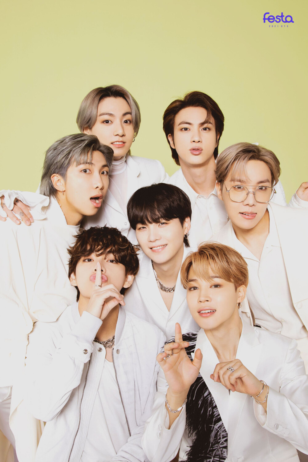 防弹少年团BTS2021festa团体照
金南俊 金硕珍 闵玧其 郑号锡 朴智旻 金泰亨 田柾国
RM JIN SUGA J-HOPE JIMIN V JUNGKOOK