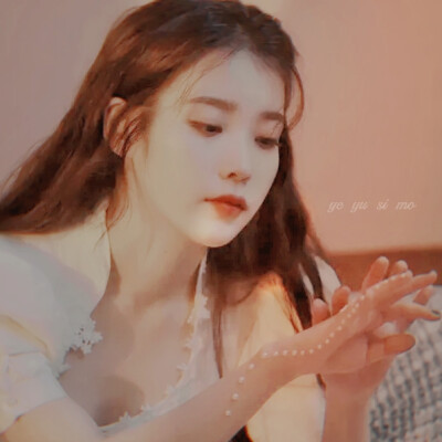 “拜玫瑰所赐，这眾堂是我的温柔乡”
☽
Thanks to roses, this hall is my tender place