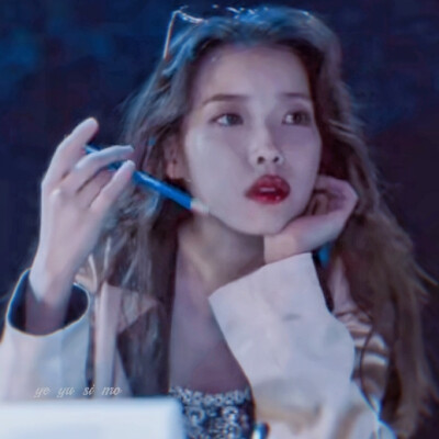 “也许从一开始，爱丽丝的坠落就是一场骗局”