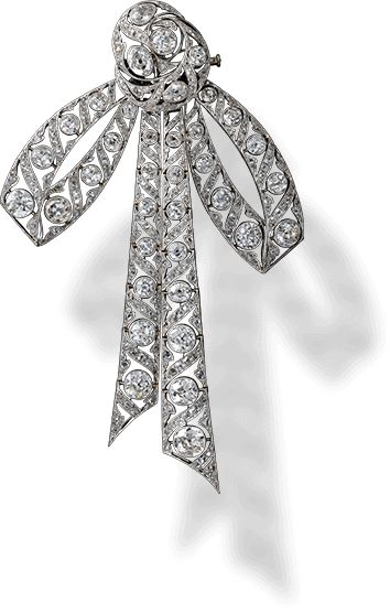 蝴蝶结胸针，结的部分如同一朵含苞的玫瑰/约瑟夫·尚美/1915