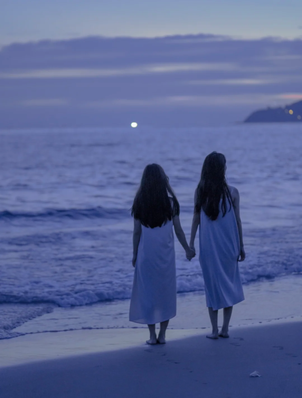 /
世界很大，就像这星空一样，它不会因为，一颗星星的存在，而流光溢彩，也不会因为，一颗星星的缺席，就黯然失色。
