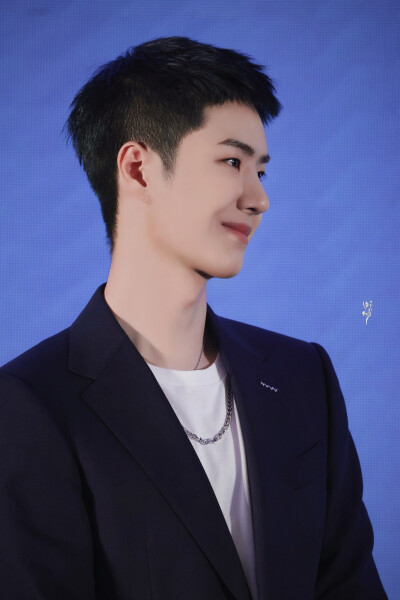 210605 海飞丝品牌见面会 @UNIQ-王一博 cr:logo