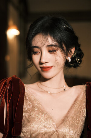 鞠婧祎