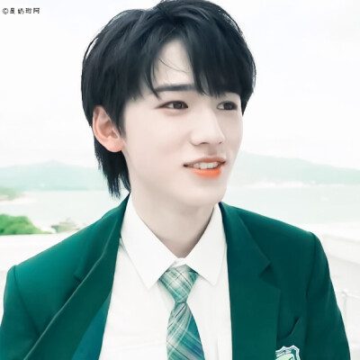 宋亚轩
原截陆渝
二传标明是奶珩阿