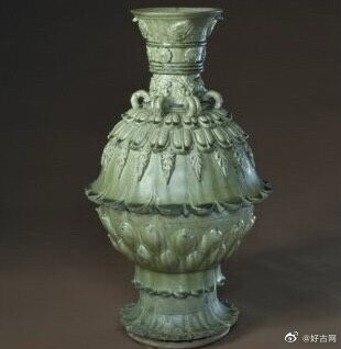 北朝—青釉莲花尊 ​​​