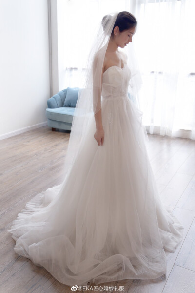 婚纱 图源微博cr @ EKA 匠心