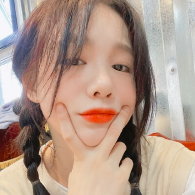 ·徐梦洁·
已经连续给彩虹发私信59天啦！