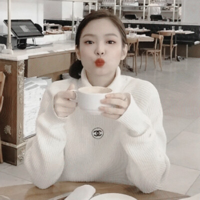 
：不同季节也许会爱上不同的花。
