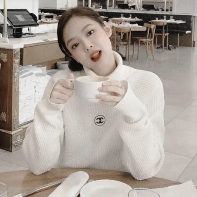 
：不同季节也许会爱上不同的花。
