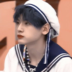 ·翟潇闻


原截.许秋泽 