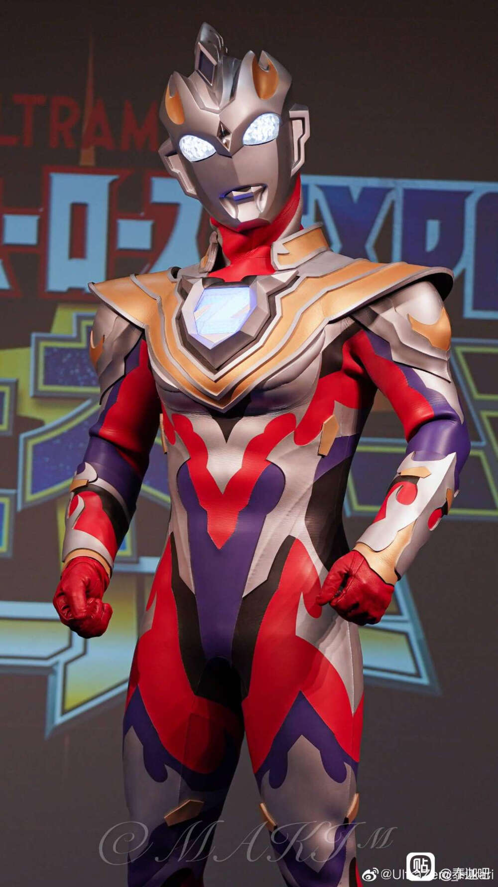 泽塔伽马未来剧照,做各种动作都很帅气.