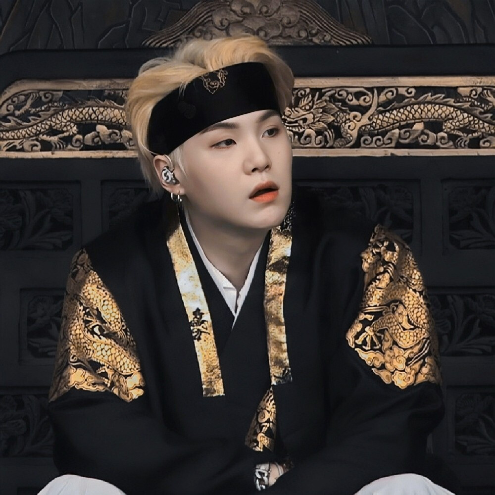 闵玧其/SUGA
*成王之躯*
原©江翊。