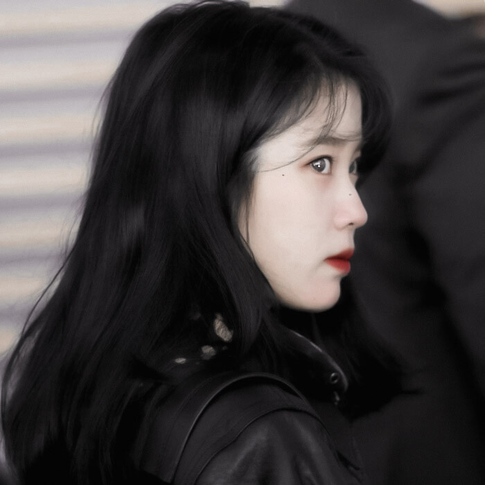 “小姐，我会完成你的使命。”
©iudeft0516
*IU