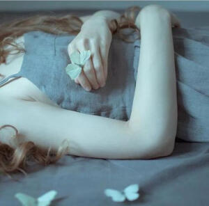 Laura Makabresku