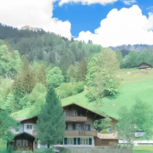 
 甜甜的笑容你也要天天开心诶*章若楠