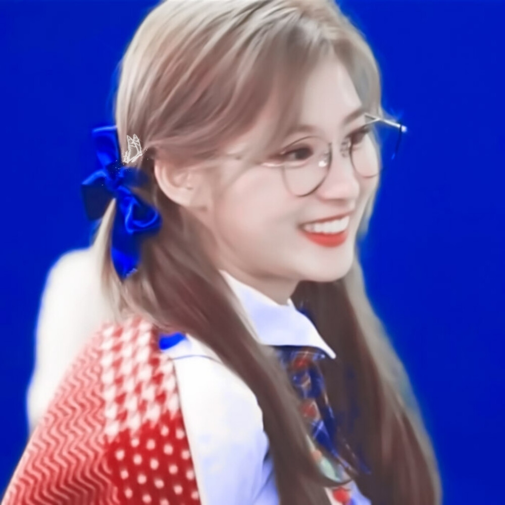 虽然我没去过你的城市，但我做过那里的题
凑崎纱夏‖原图沈喃月