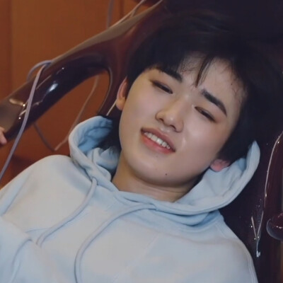 宋亚轩可二改
二改注明朴安冉