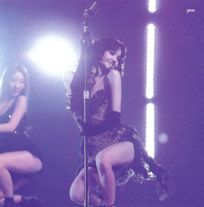 210620 THE SHOW DVD PHOTOBOOK