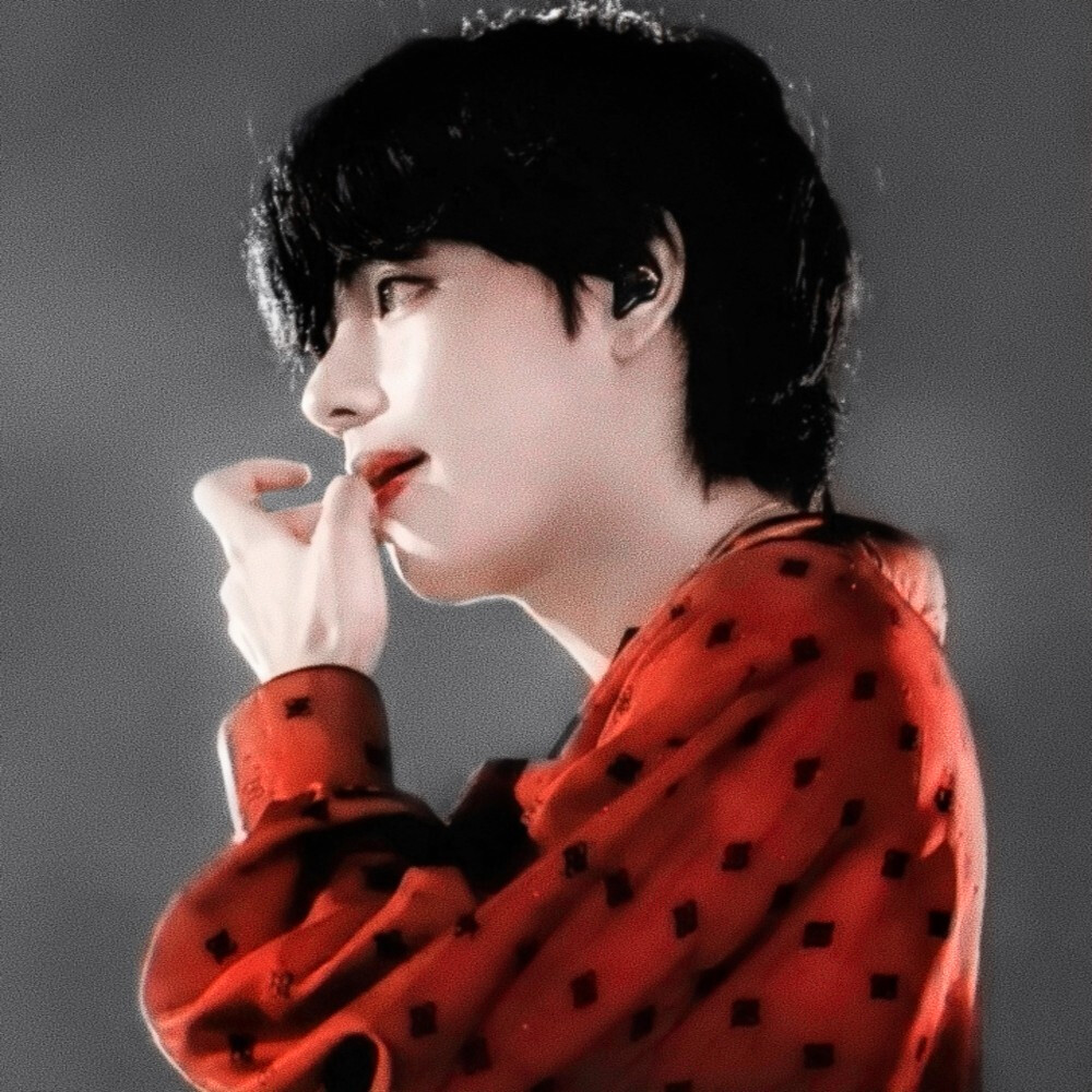 金泰亨
*巷角之吻*
原©vVcado1230。