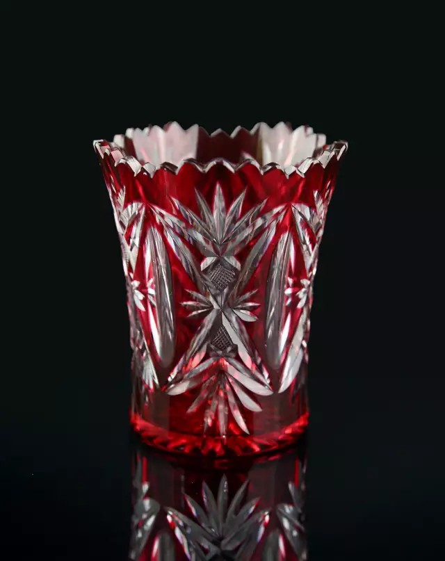 1950年代比利时圣朗博水晶工坊出品手工制红色水晶花器
