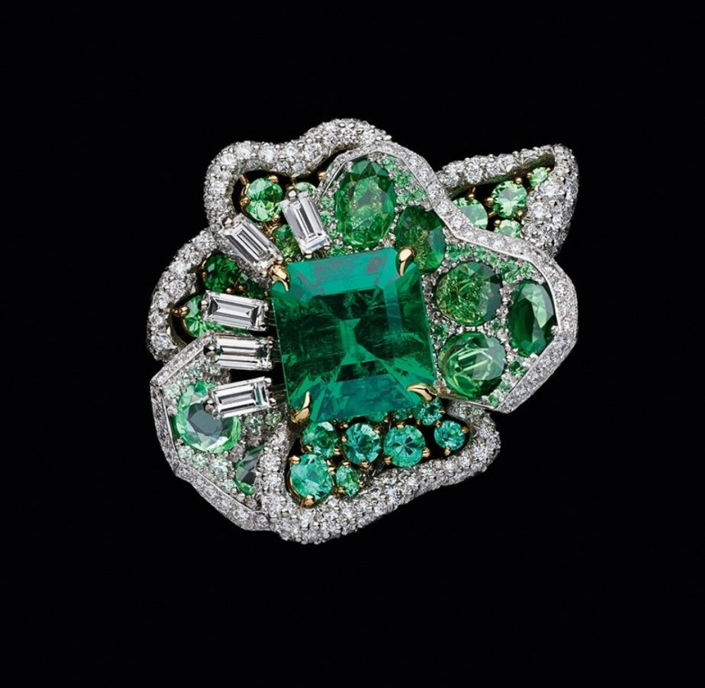 Dior 推出 Dior Rose 高级珠宝系列新作：自然、建筑、未来与抽象