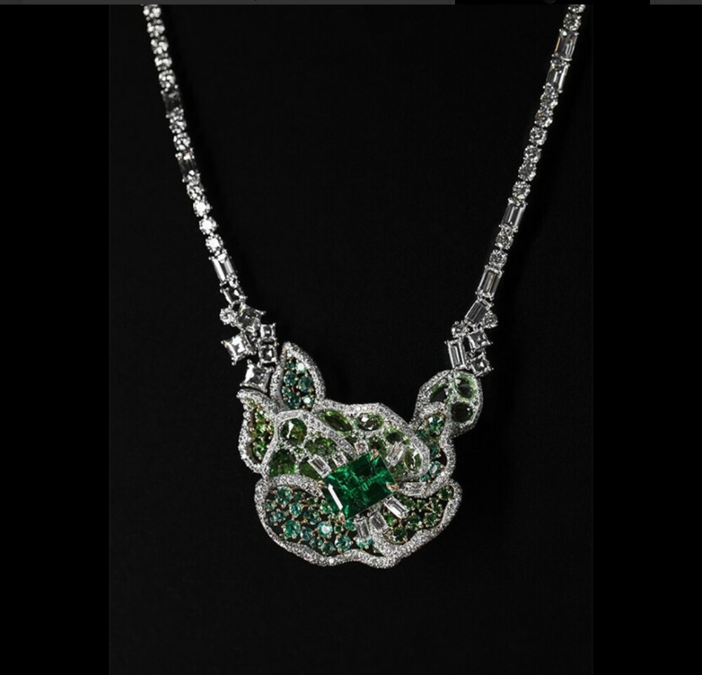 Dior 推出 Dior Rose 高级珠宝系列新作：自然、建筑、未来与抽象