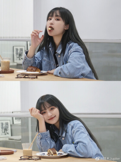 秋天的第一杯奶茶喝上了 ​
cr@彗木Jupiter