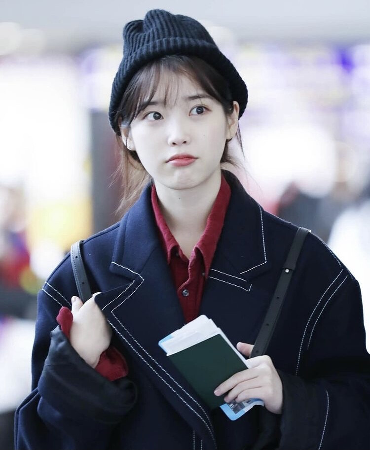 IU