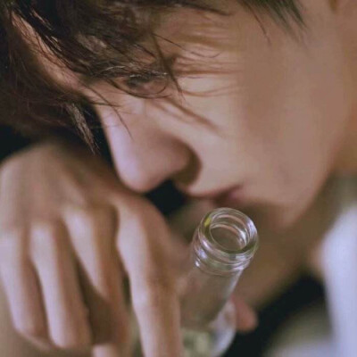 孤独像无人送粥的重感冒