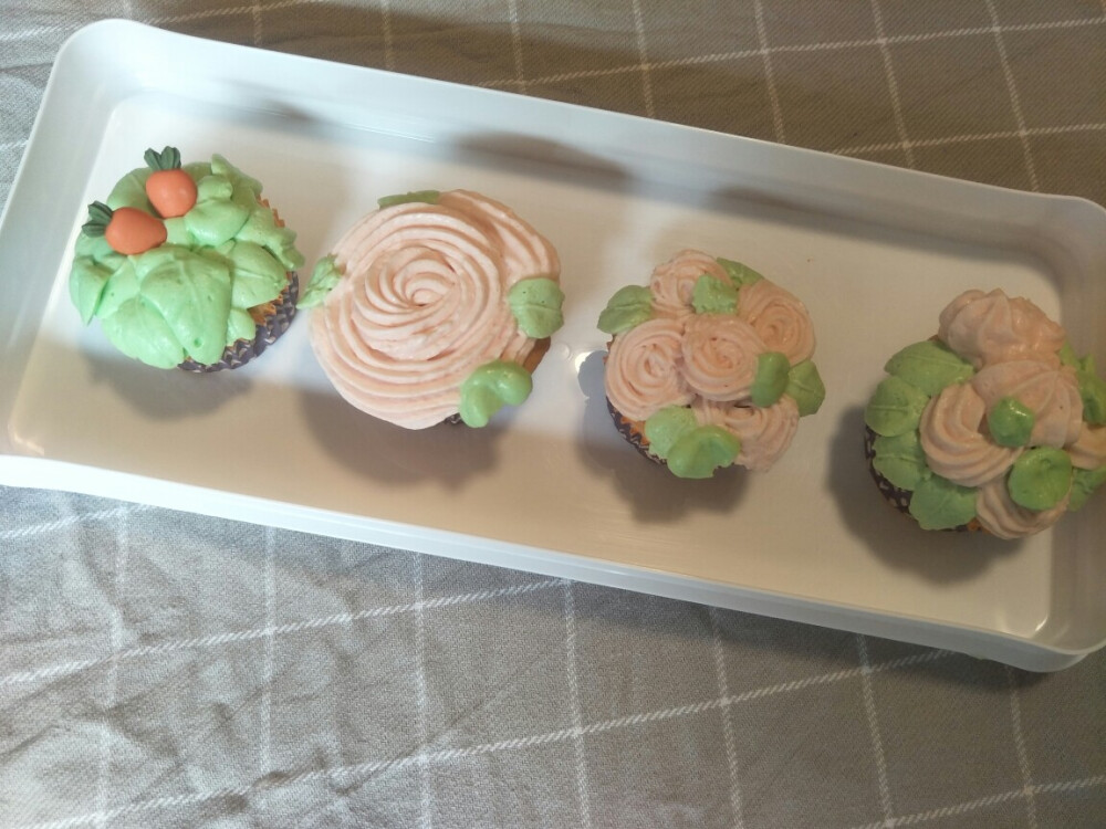 纸杯蛋糕 cupcakes