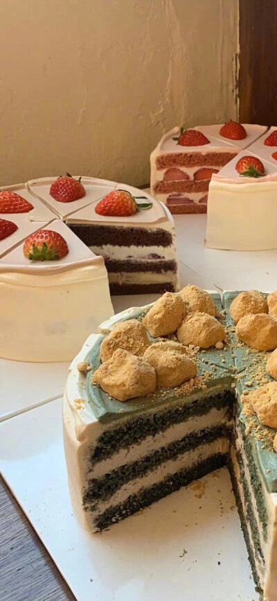  今日份美食壁纸～
今天去吃甜品了 但是我还是最喜欢吃你给我煮的独家甜品 闭门羹