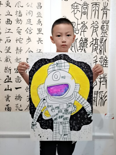 创意美术
宇航员