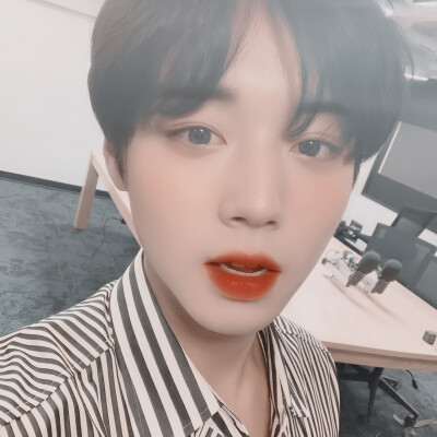 “今晚的月色很美，风也很温柔”
朴志训
©闵雨汐